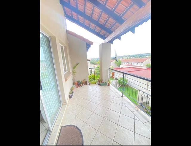 3 BEDROOM APARTMENT FOR SALE IN VORNA VALLEY